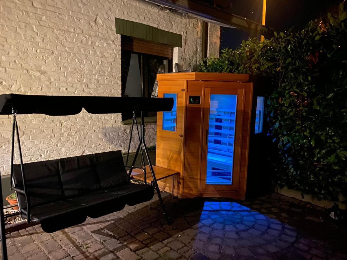 Wohnen Direkt An Der Rheinpromenade Mit Whirlpool Und Sauna Gotterswickerhamm Bagian luar foto